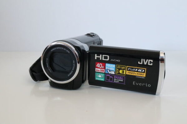 JVC Everio GZ-HM445B Camera